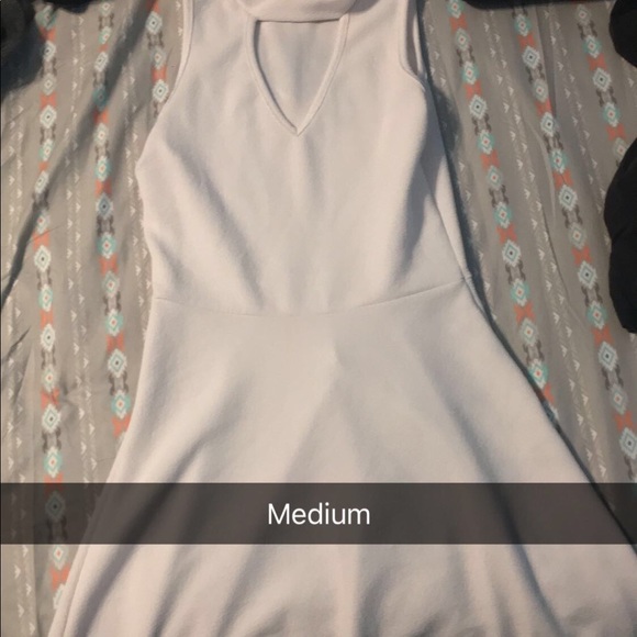 Selling a range of small to large clothes - Picture 8 of 8